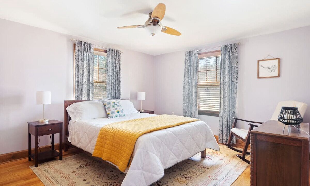 Photo of Bedroom in Lakewood