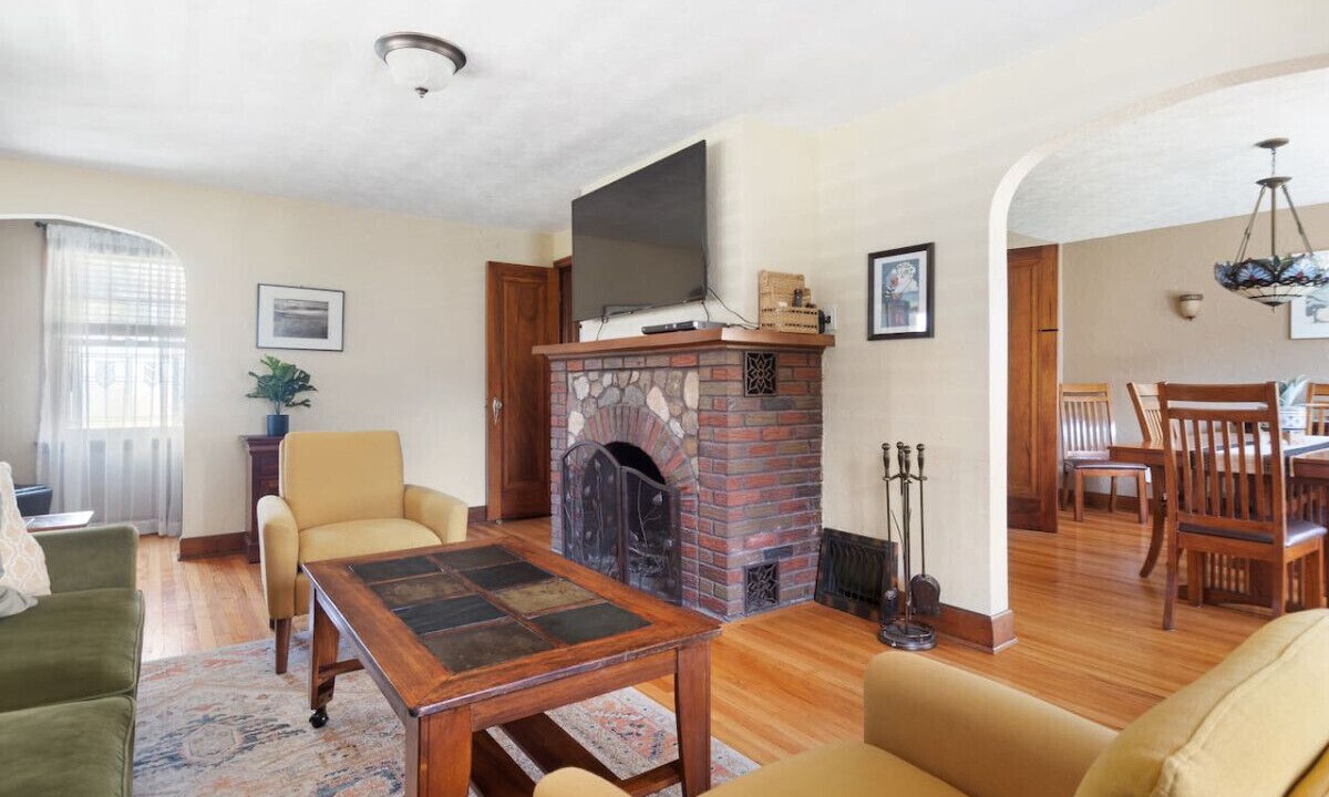 Photo of Livingroom in Lakewood