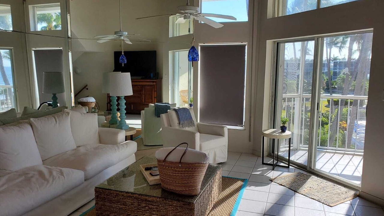Photo of Livingroom in Layton