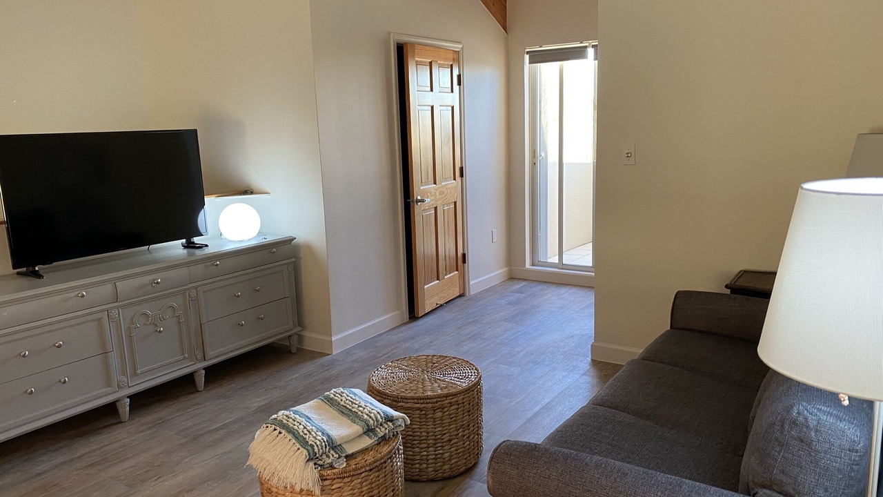 Photo of Livingroom in Layton