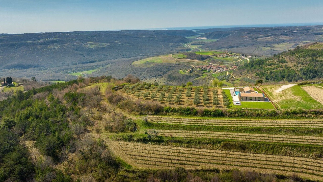 Photo of Outdoor in Kostanjica