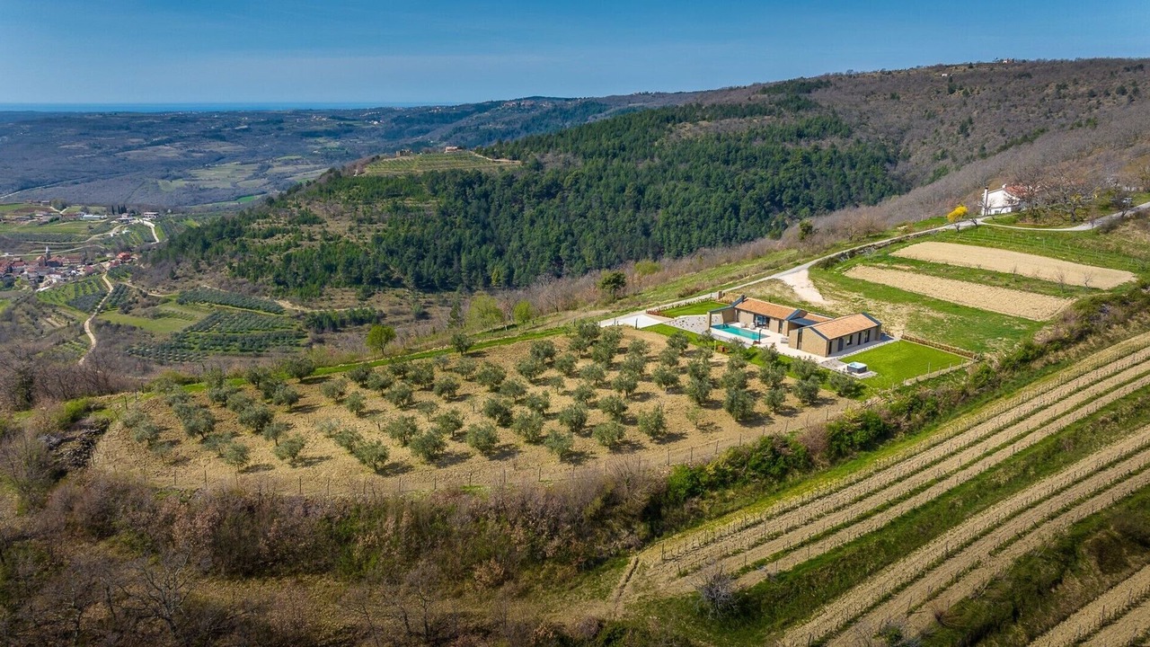 Photo of Outdoor in Kostanjica