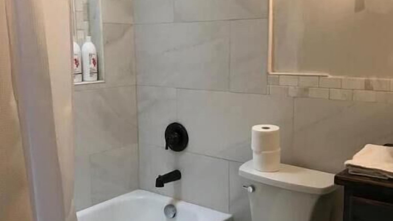 Photo of Bathroom in Albuquerque