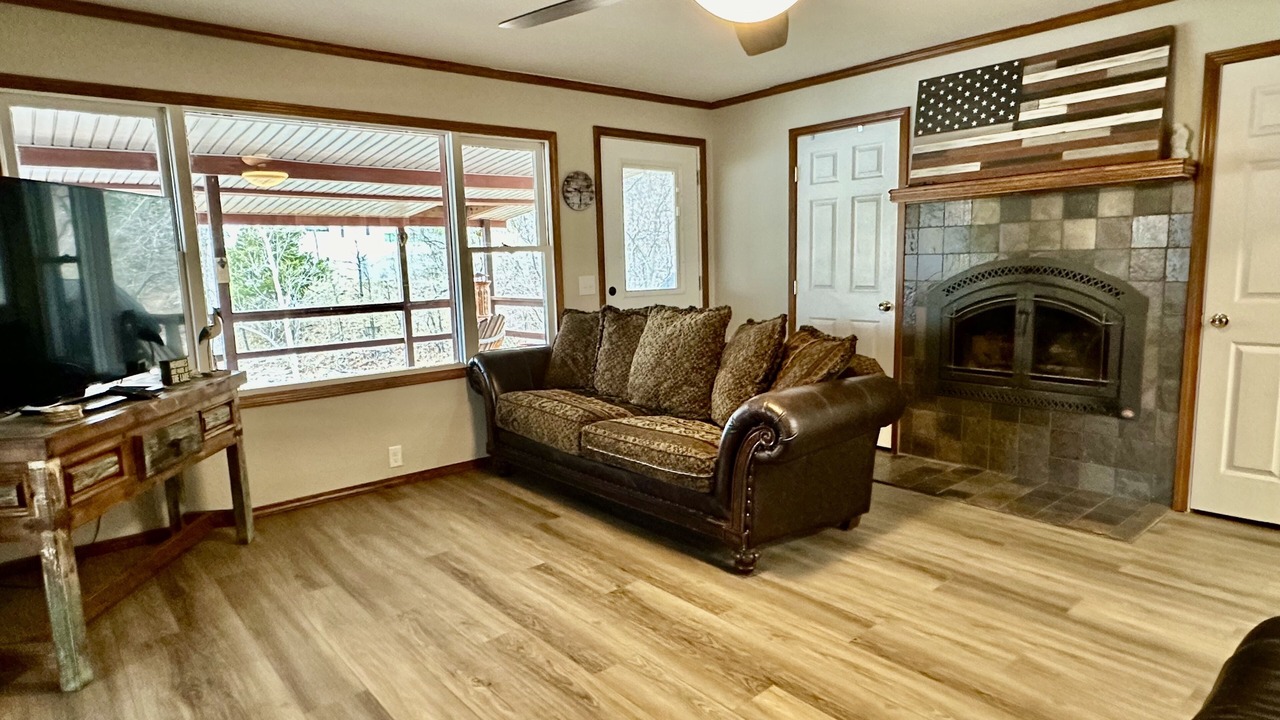 Photo of Livingroom in Jay