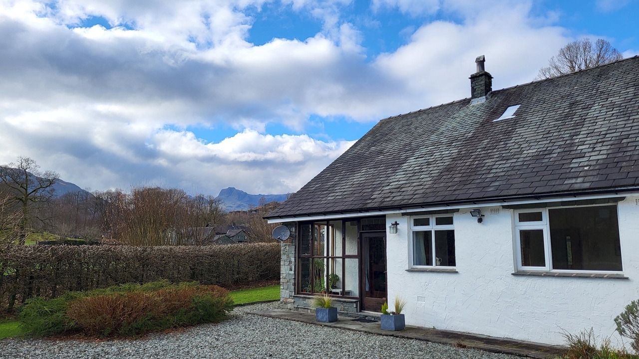 Photo of Outdoor in Chapel Stile