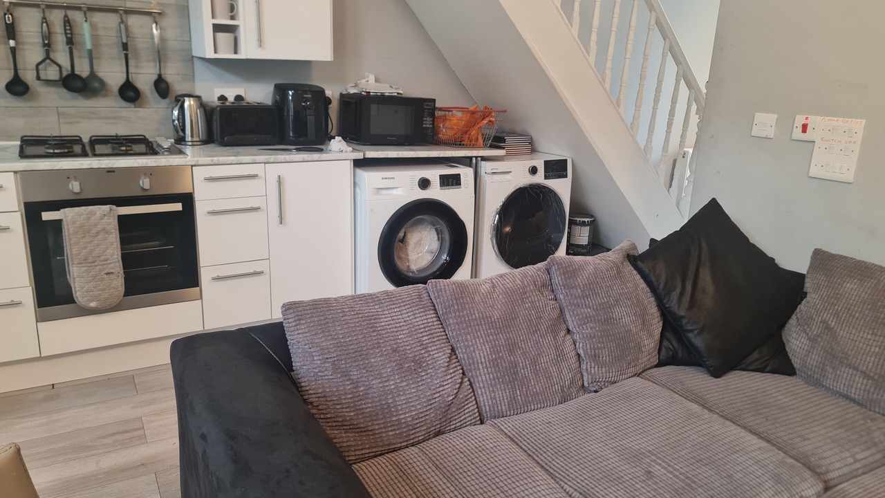 Photo of Livingroom in South Norwood