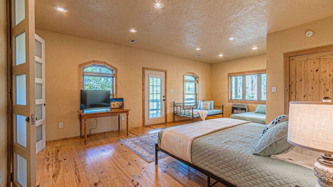Photo of Bedroom in Winnsboro