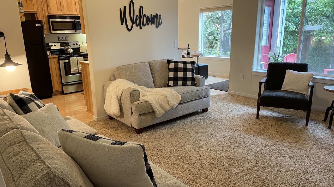Photo of Livingroom in Forest Grove