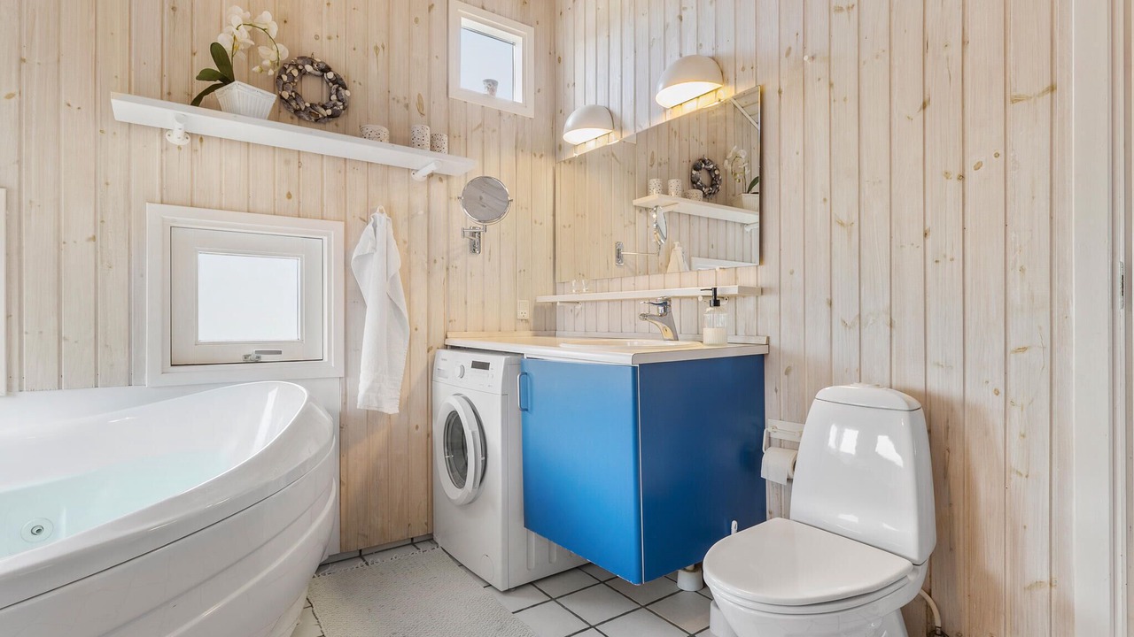 Photo of Bathroom in Jørgensø