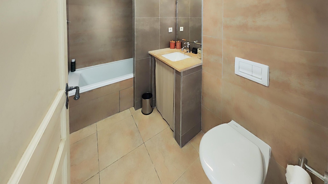 Photo of Bathroom in Saint-Laurent-de-la-Cabrerisse