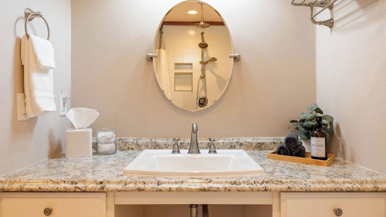 Photo of Bathroom in Sherwood - Tualatin South