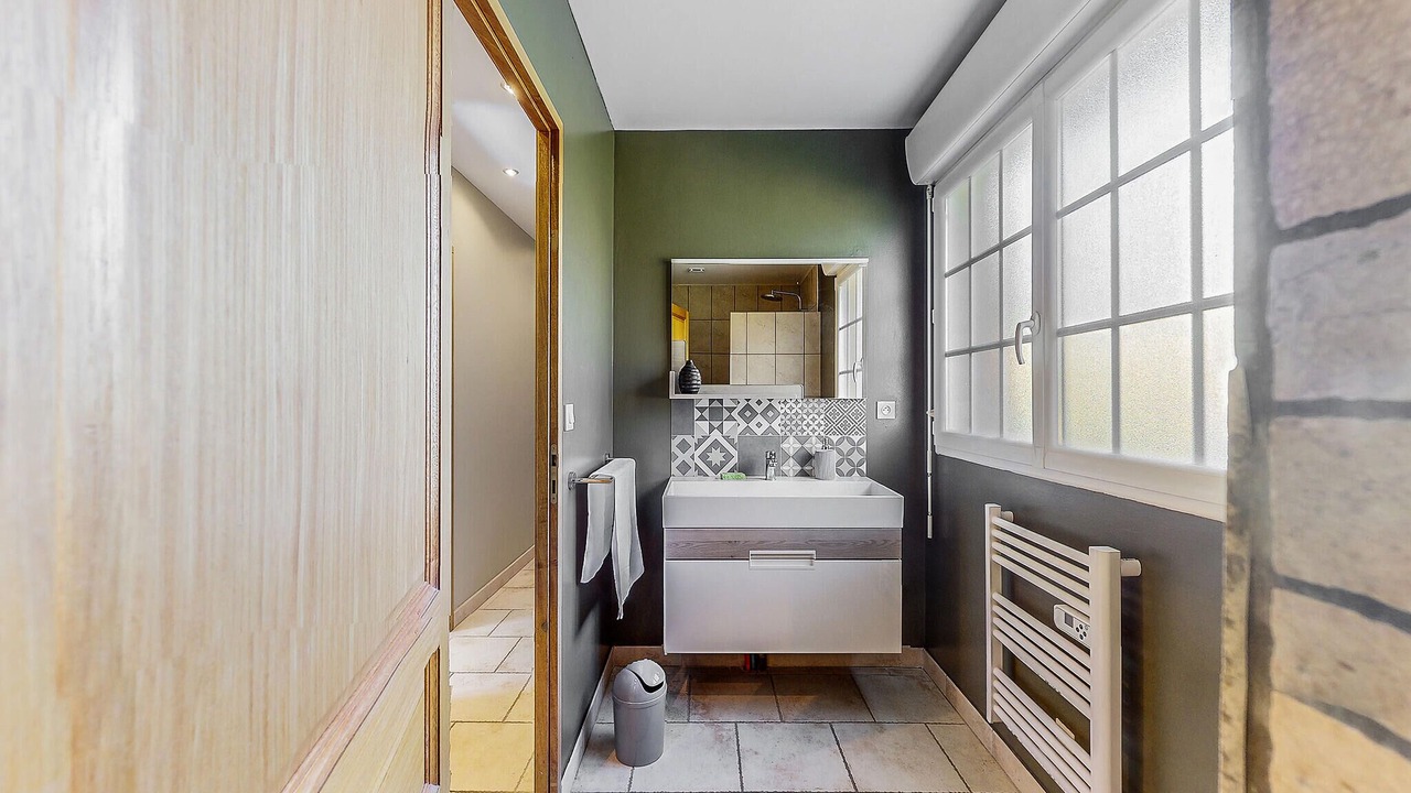 Photo of Bathroom in Saint-Aubin-Routot
