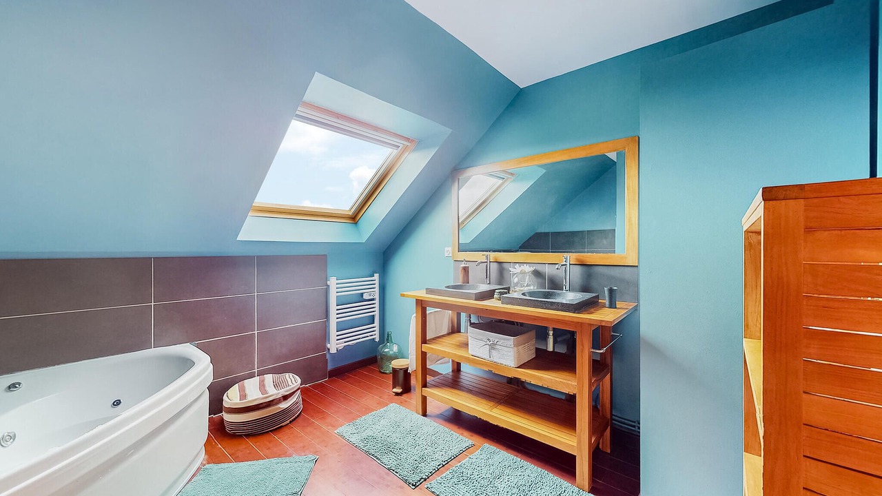 Photo of Bathroom in Saint-Aubin-Routot