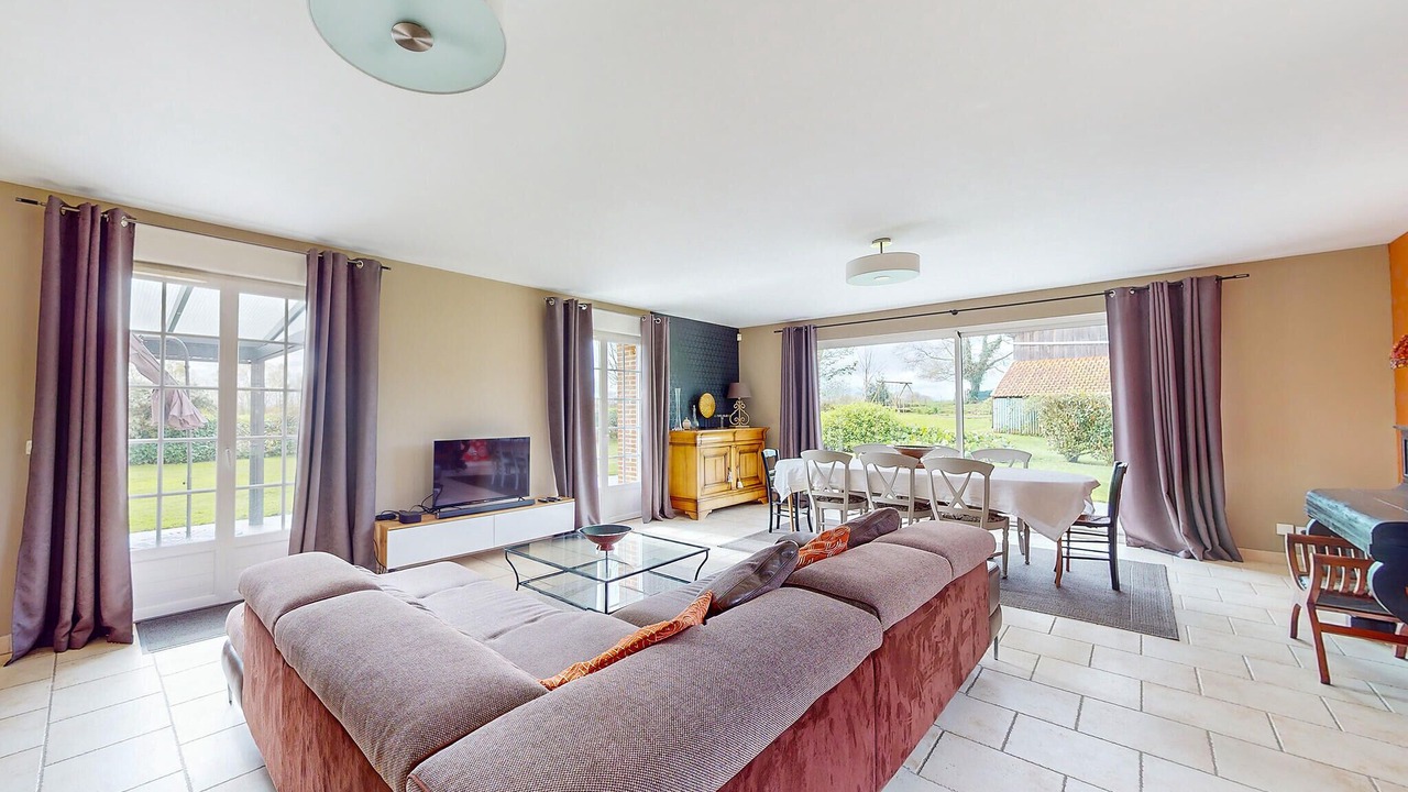 Photo of Bedroom in Saint-Aubin-Routot