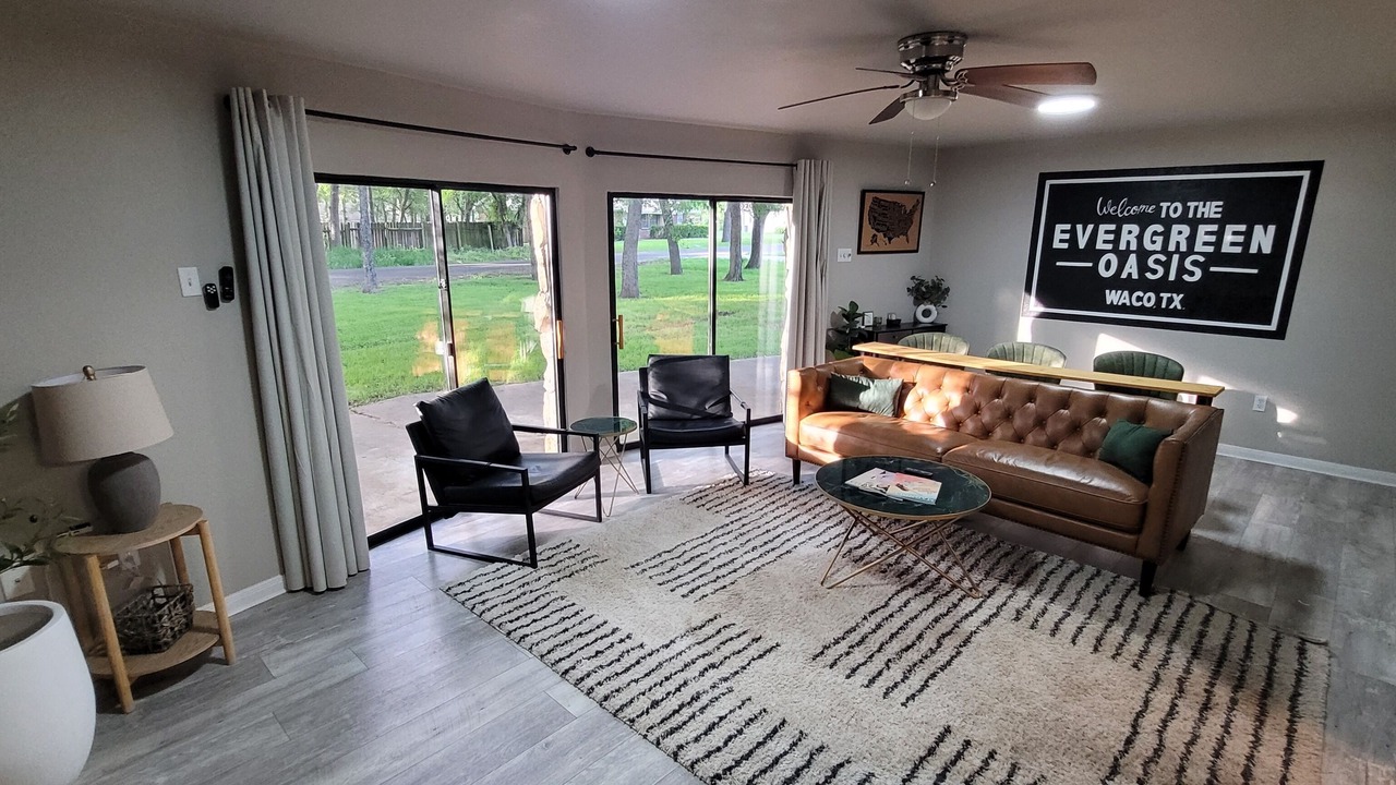 Photo of Livingroom in Waco