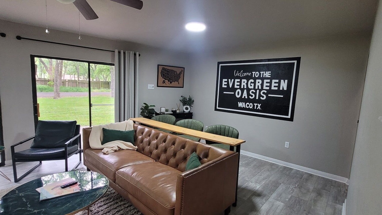 Photo of Livingroom in Waco