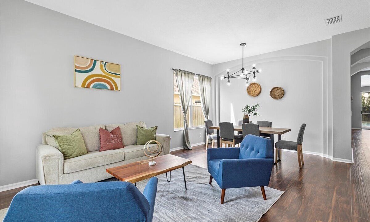 Photo of Livingroom in Meadow Pointe