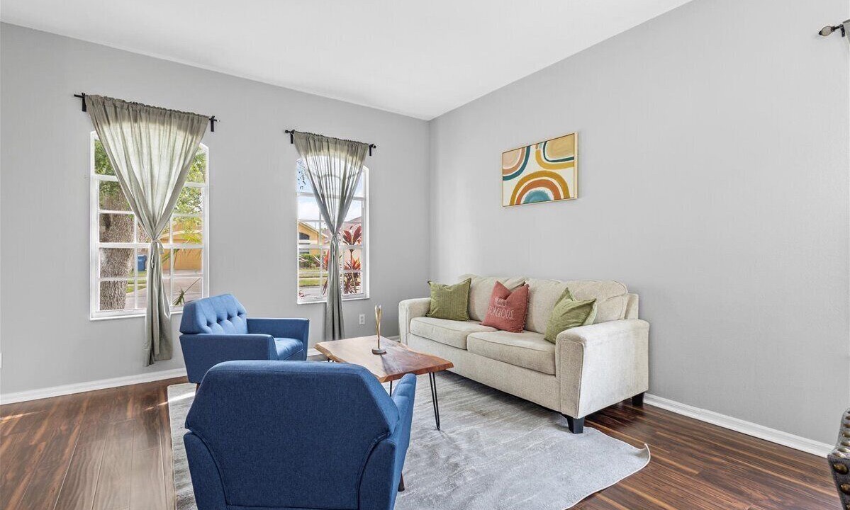 Photo of Livingroom in Meadow Pointe