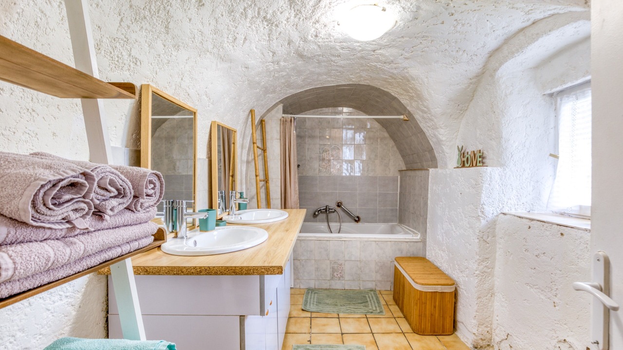 Photo of Bathroom in Gignac