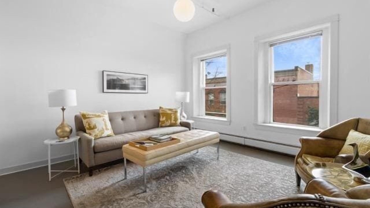 Photo of Livingroom in Rockland