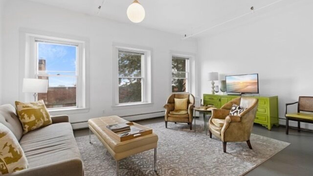 Photo of Livingroom in Rockland