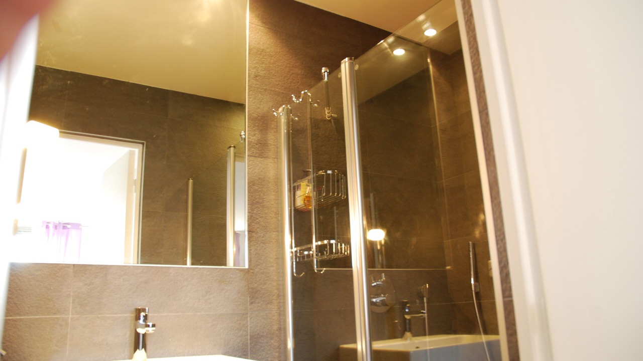 Photo of Bathroom in Saint-Cloud