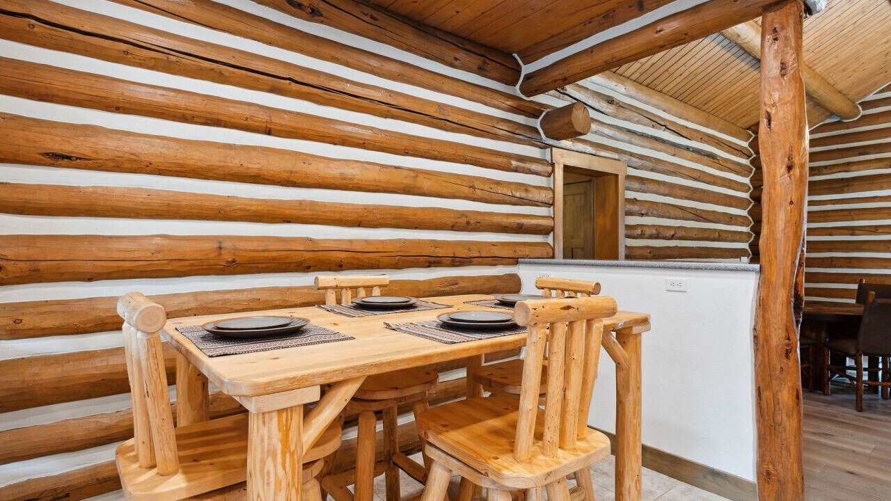 Photo of Others in Victor