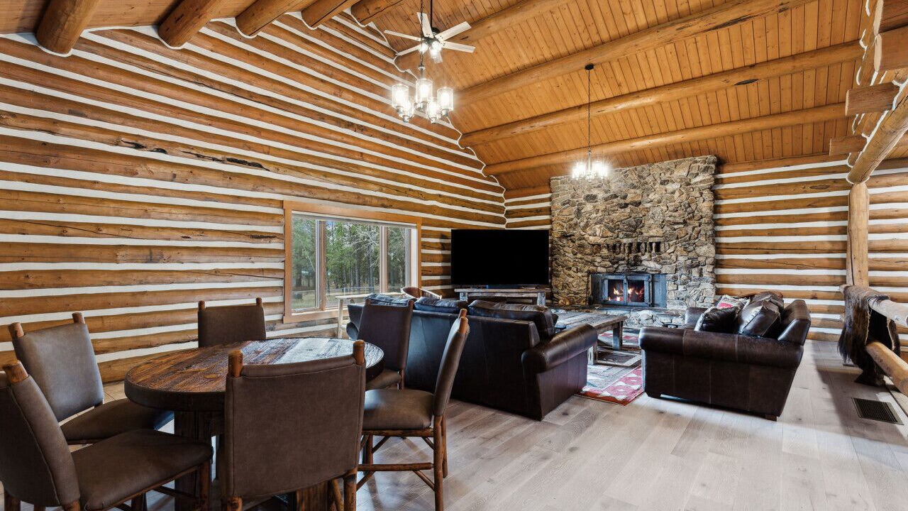 Photo of Others in Victor