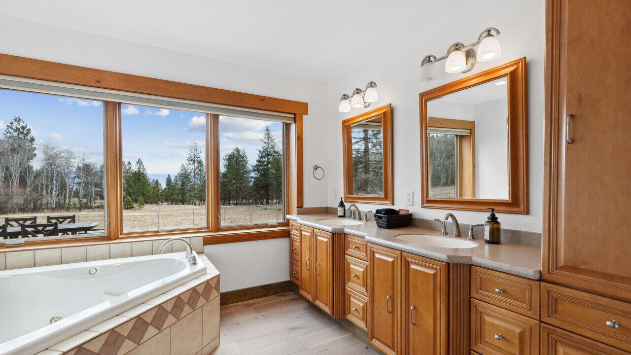 Photo of Bathroom in Victor