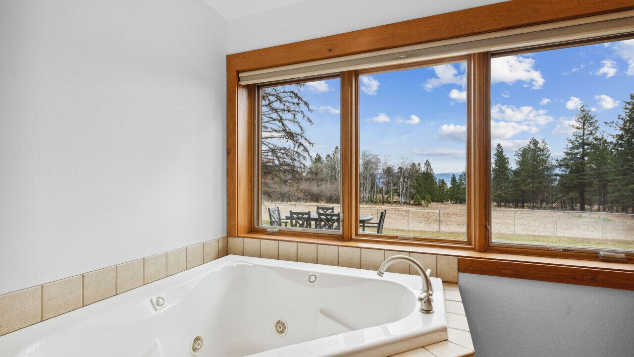 Photo of Others in Victor