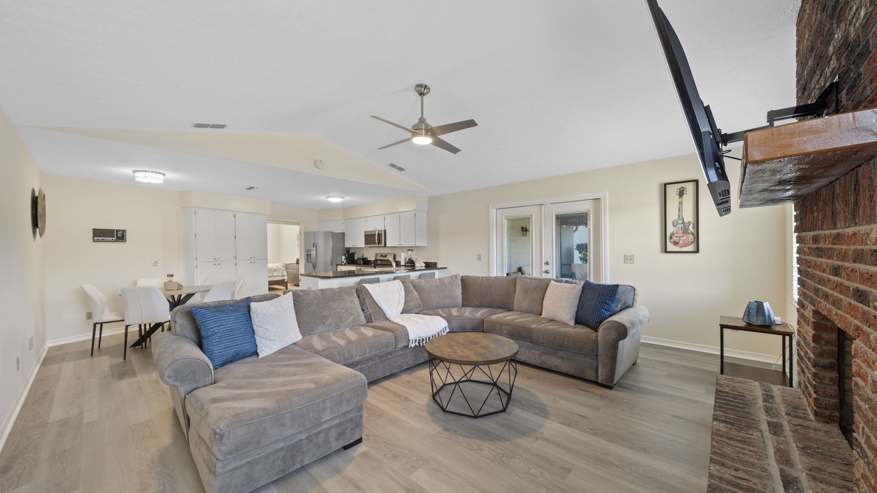 Photo of Livingroom in Timber Pond III