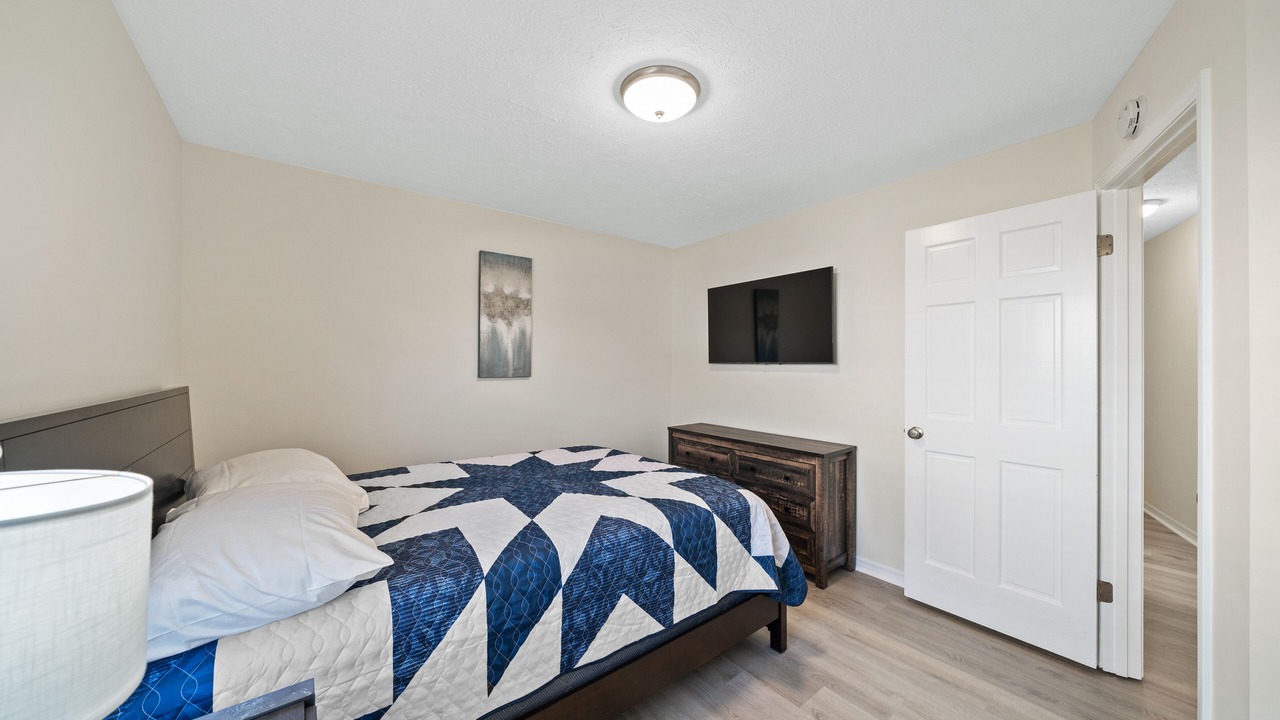 Photo of Bedroom in Timber Pond III