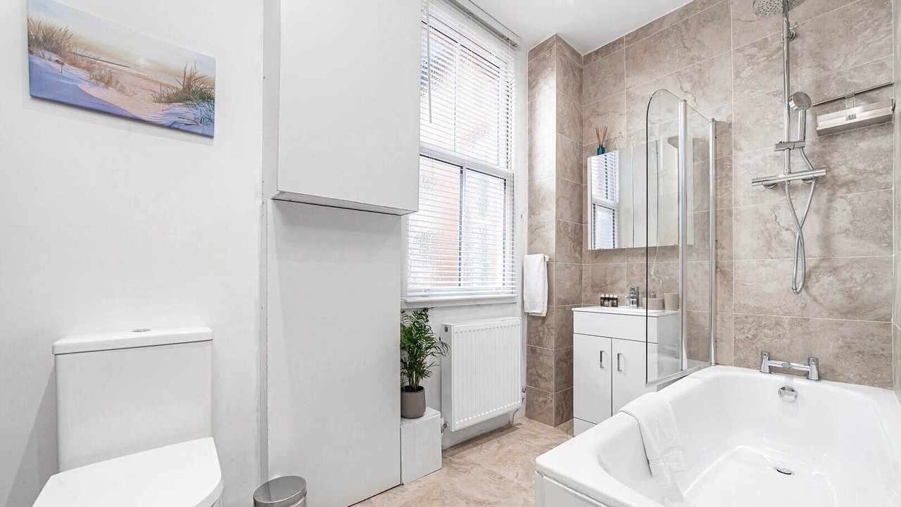 Photo of Bathroom in Hanwell