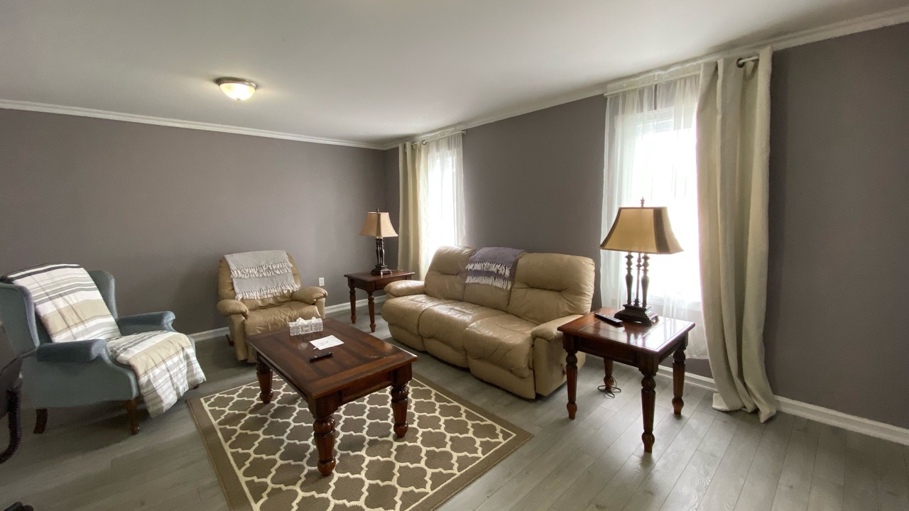 Photo of Livingroom in Downtown