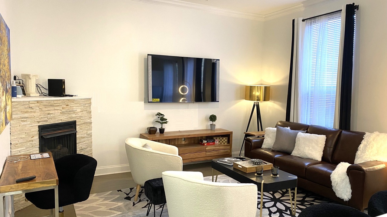 Photo of Livingroom in Noble Square