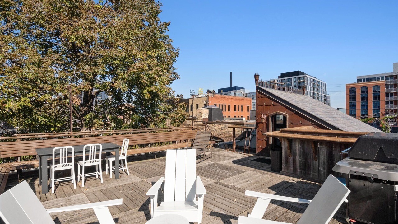 Photo of Outdoor in Downtown East