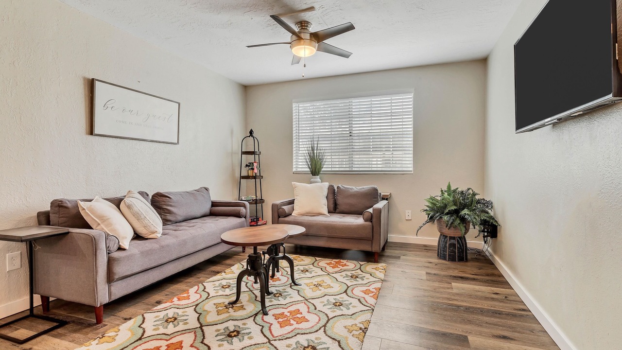 Photo of Livingroom in Orem South