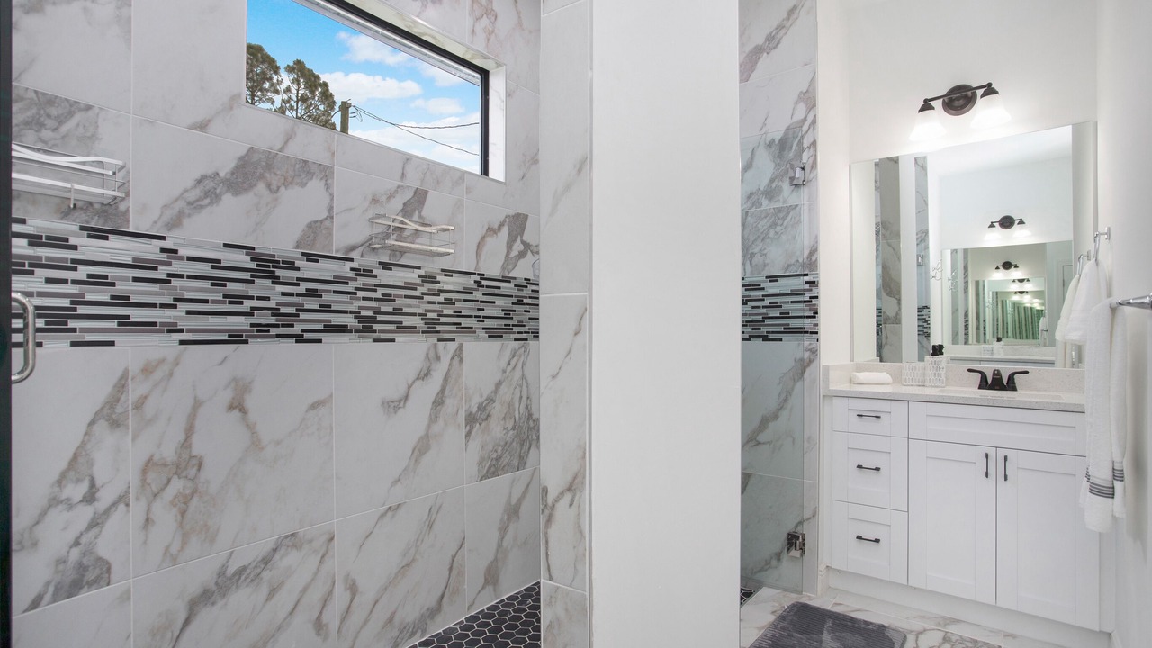 Photo of Bathroom in Sunshine