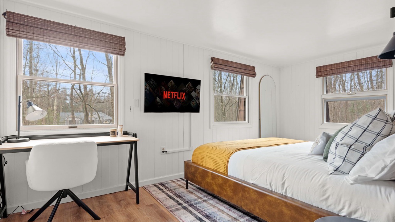 Photo of Bedroom in Pocono Pines