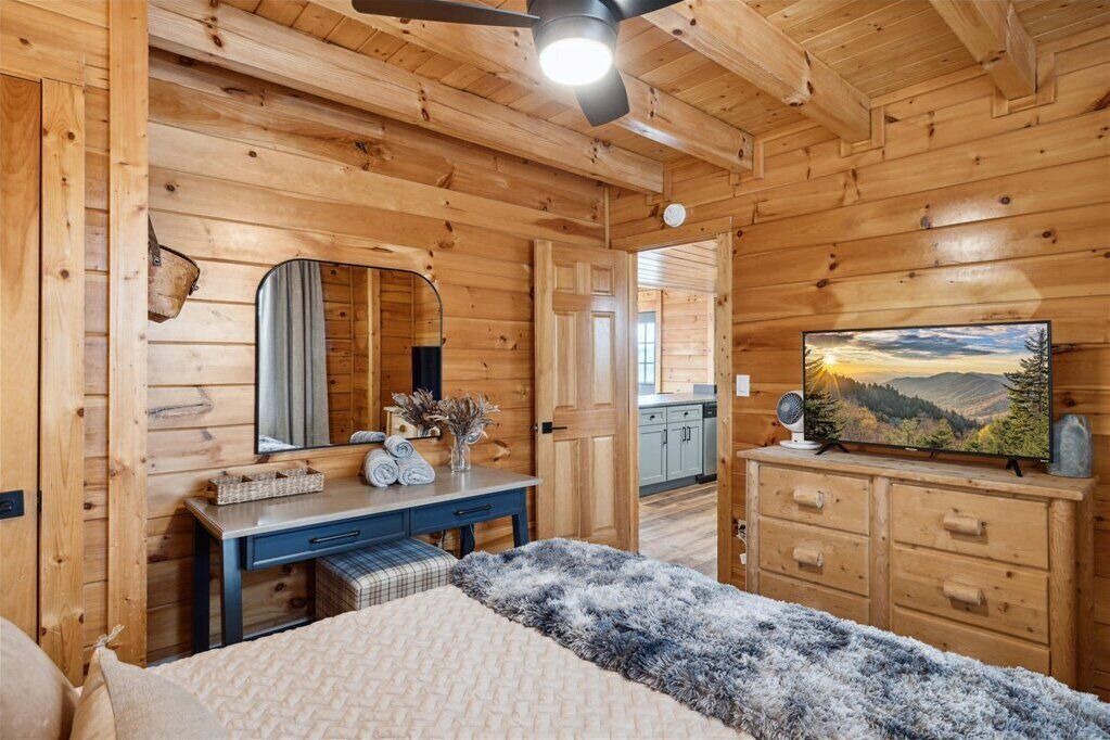 Photo of Bedroom in Pigeon Forge