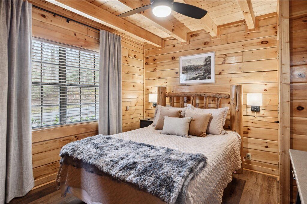Photo of Bedroom in Pigeon Forge