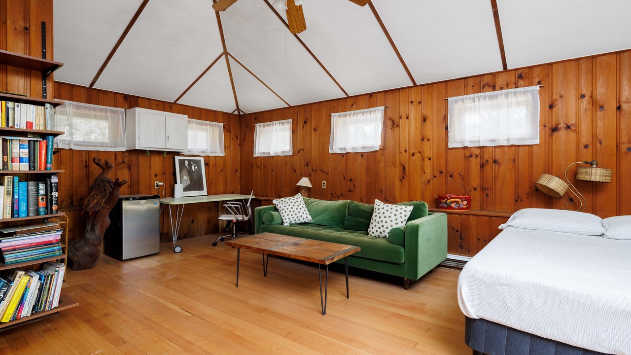 Photo of Livingroom in Cutchogue