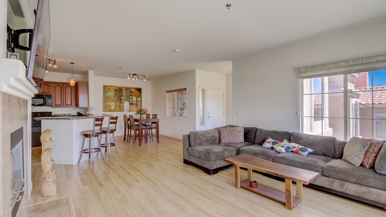 Photo of Livingroom in Boulder City