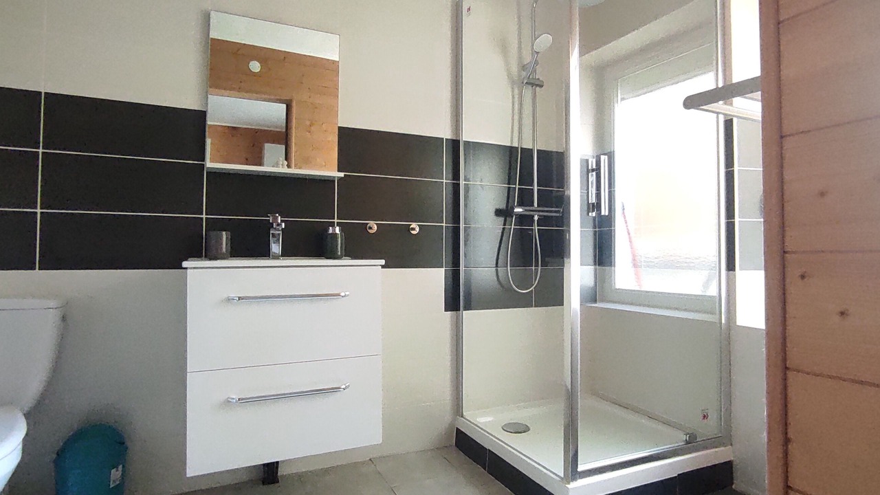 Photo of Bathroom in Lempdes