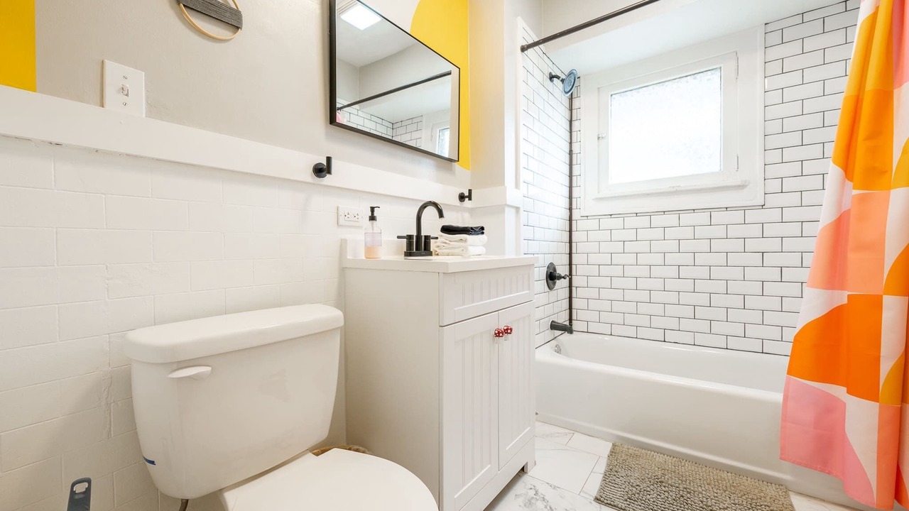 Photo of Bathroom in Meridian-Kessler