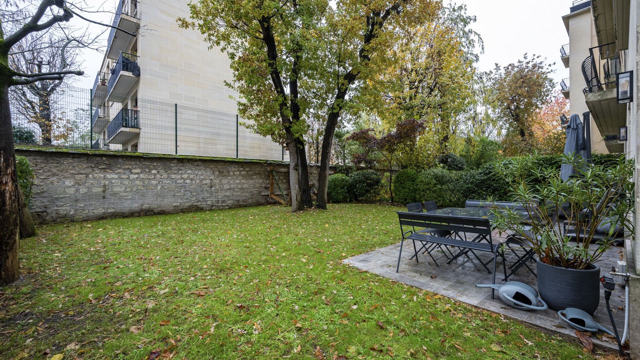 Photo of Outdoor in Auteuil