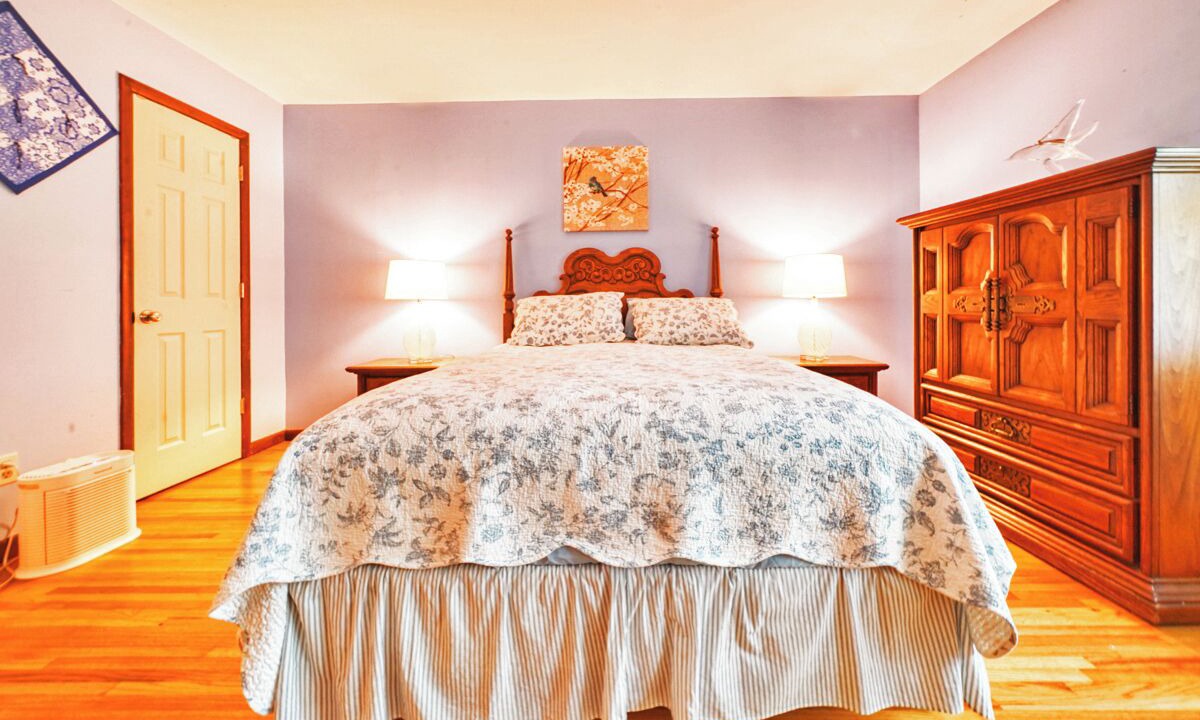 Photo of Bedroom in Cold Spring