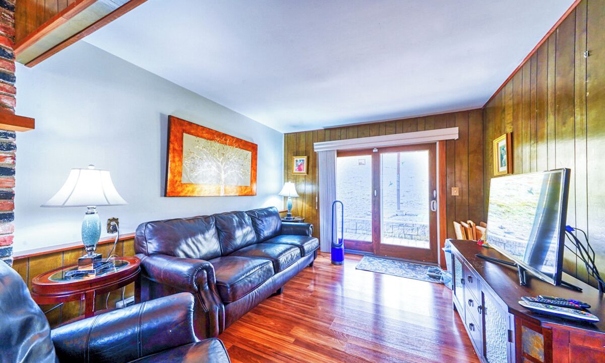 Photo of Livingroom in Cold Spring