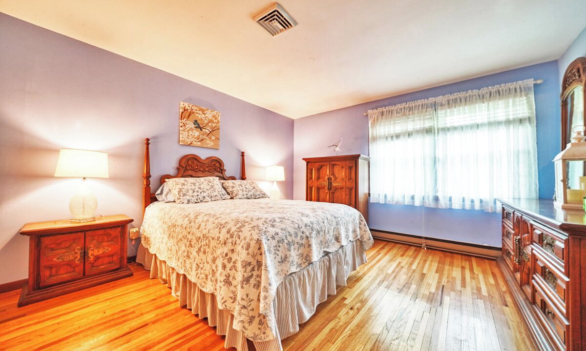 Photo of Bedroom in Cold Spring