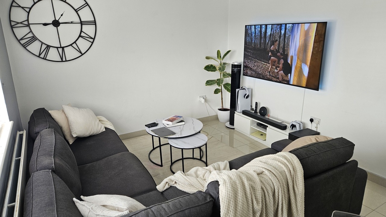 Photo of Livingroom in Grays